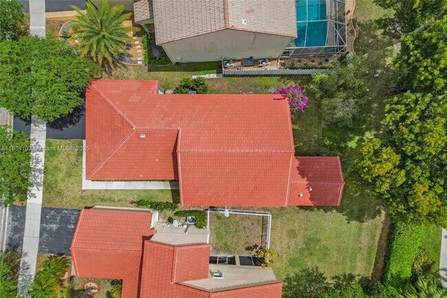Building Photo - 648 Sand Creek Cir