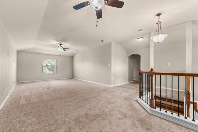 Building Photo - 5705 Fenton Ln