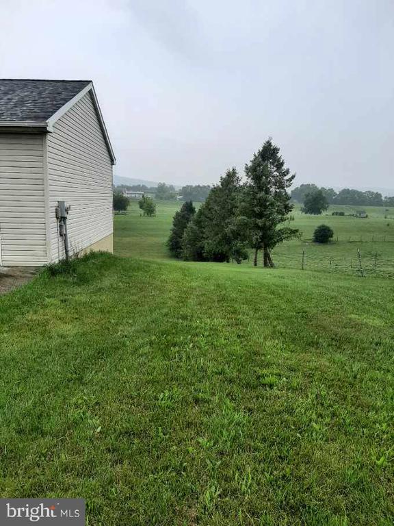 Building Photo - 533 Reisinger Rd