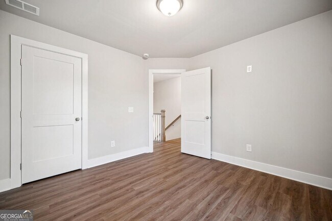 Building Photo - 6405 Crystal Cove Trail