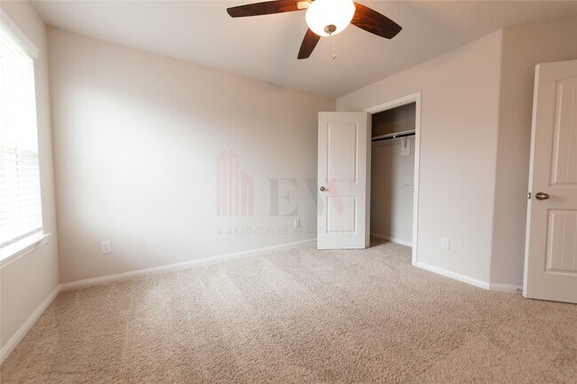 Building Photo - 2906 Orchid Ranch Dr