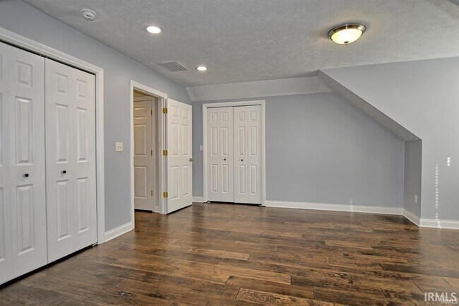 Building Photo - 4422 Wynbrooke Dr