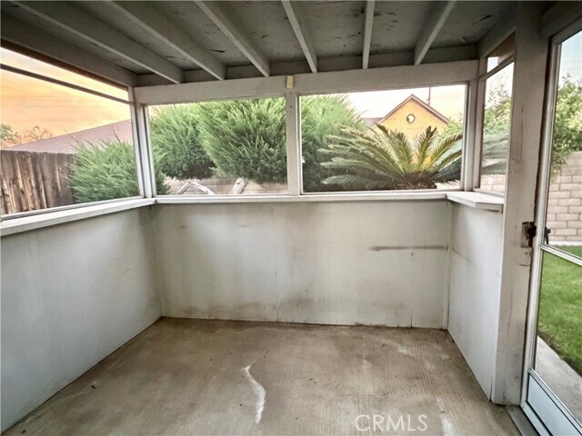 Building Photo - 1915 S Mountain Ave