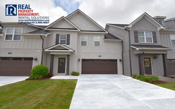Building Photo - 3414 Pershing Dr