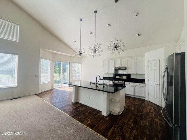 Building Photo - 513 Cypress Point Dr