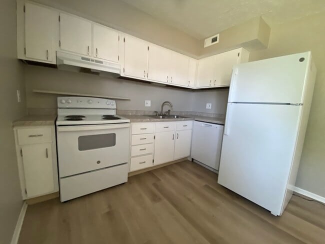 Building Photo - 2 bedroom townhome in Dublin Schools