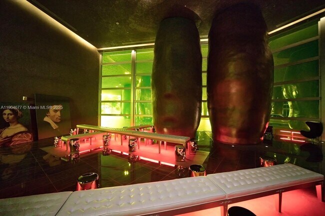 Building Photo - 465 Brickell Ave