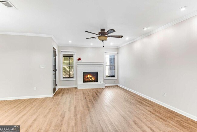 Building Photo - 1420 Old Virginia Ct SE