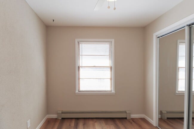 Building Photo - 306 MO-124