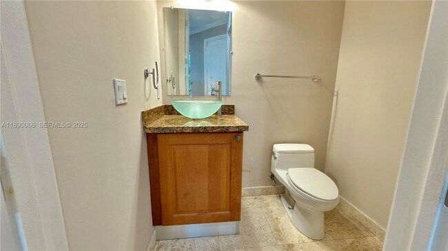 Building Photo - 210 SW 9th St