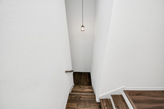 Building Photo - 26915 Wilderye Cv Ln