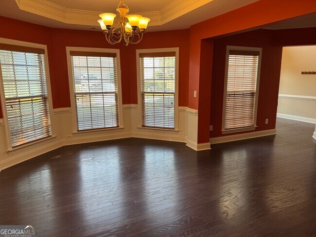 Building Photo - 7411 Redbud Loop