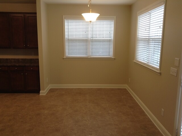 Building Photo - 10123 Caldwell Depot Rd