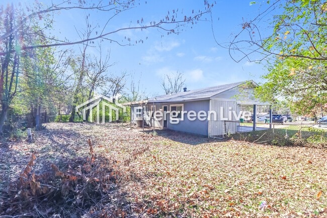 Building Photo - 6 Wagon Cir