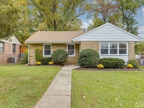 Building Photo - 19 Melville Rd