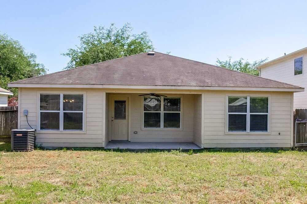 Building Photo - 4719 San Antonio River Dr