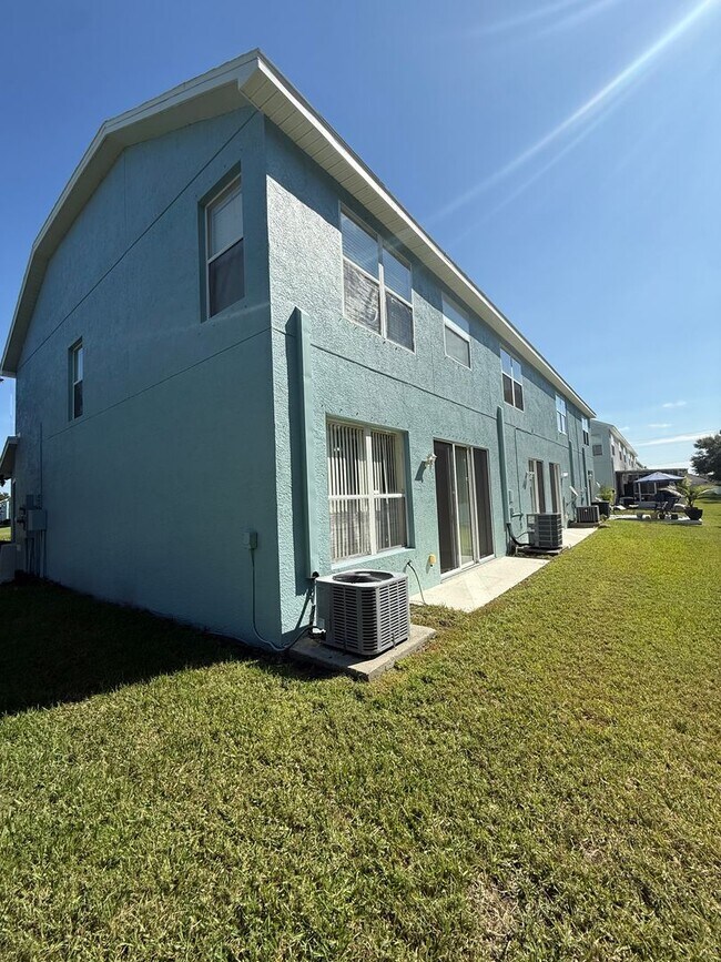 Building Photo - Coming Soon!  3 BR/2.5BA | Newly Renovated Townhome | In-Unit Laundry| Parking in Westchase!