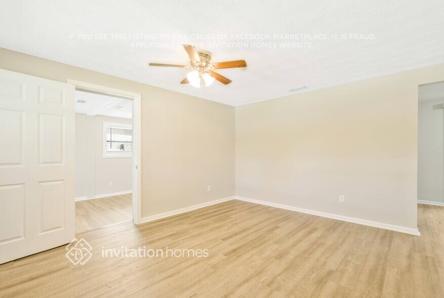 Building Photo - 4238 Sabine Dr