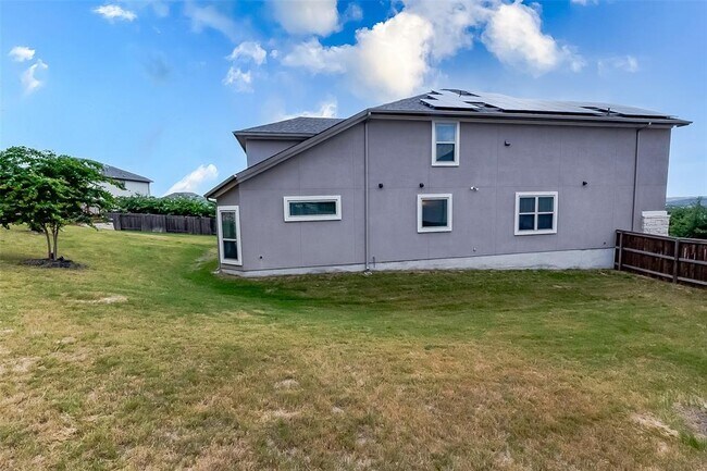 Building Photo - 5520 La Canada Wy