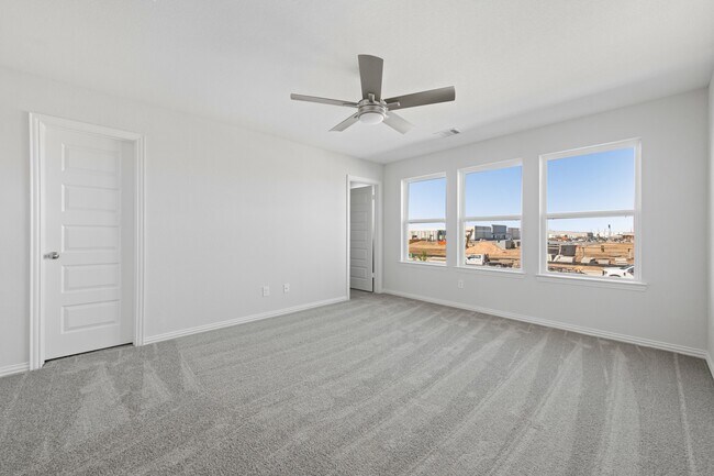 Building Photo - 27806 Western Crk Ct