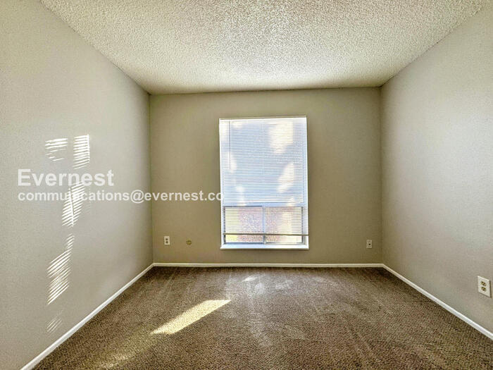 Building Photo - 16365 E Rice Pl