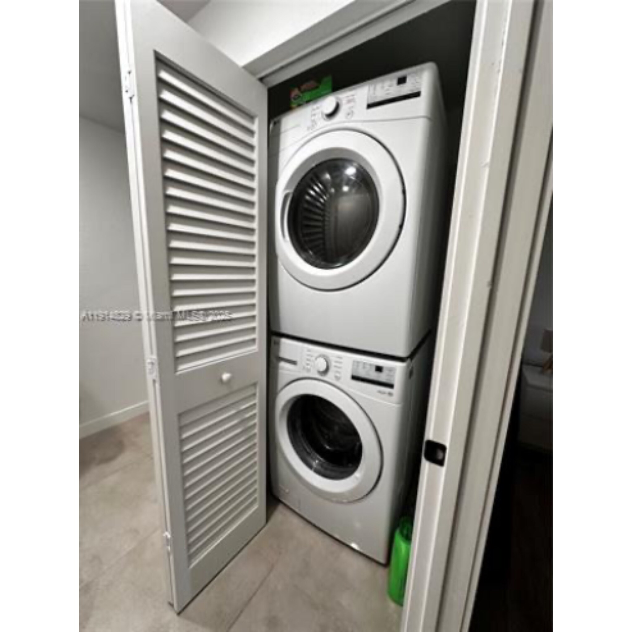 Building Photo - 26119 SW 145th Ct