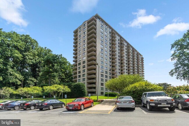 Building Photo - 5225 Pooks Hill Rd