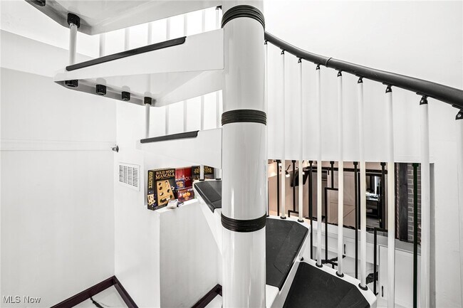 Building Photo - 408 W St Clair Ave