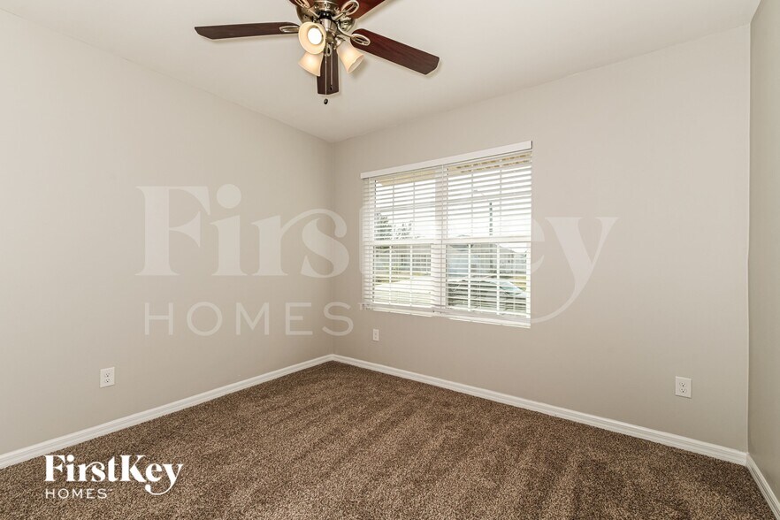 Building Photo - 629 SW 25th Terrace