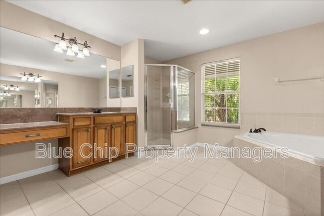 Building Photo - 11080 Taeda Dr