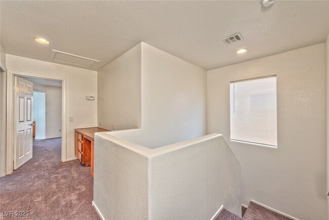 Building Photo - 10439 Zen Ct