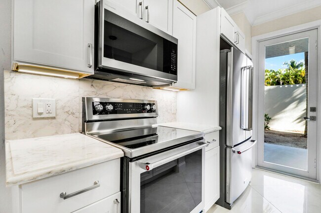 Building Photo - 11010 Legacy Dr