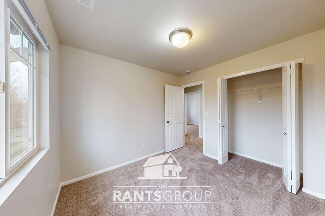 Building Photo - Spacious 4-Bedroom, 2.5-Bath Home with Open Layout in Lacey!