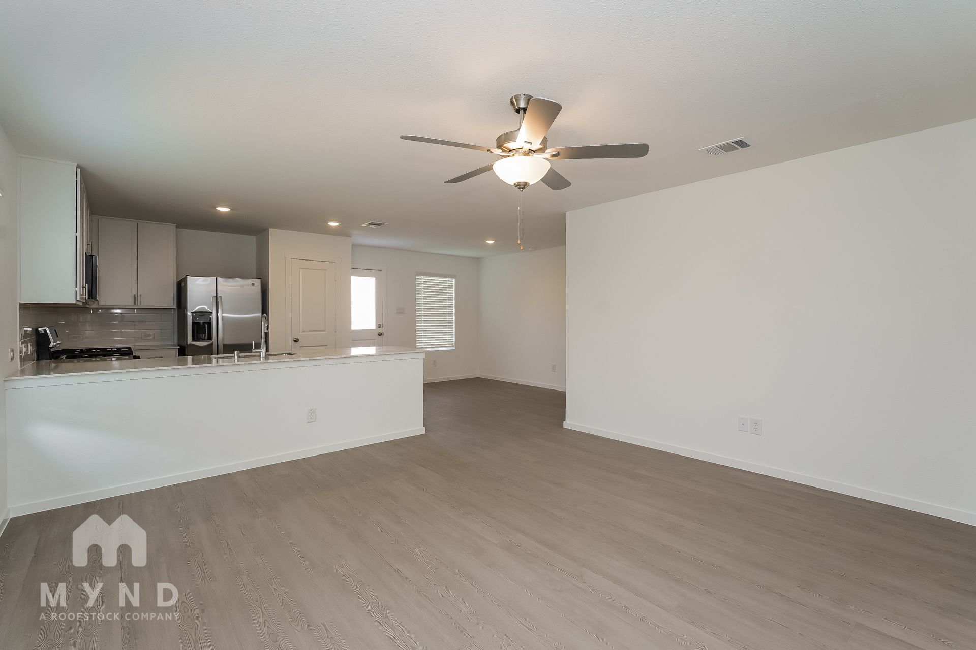 Building Photo - 2728 River Knl Ln