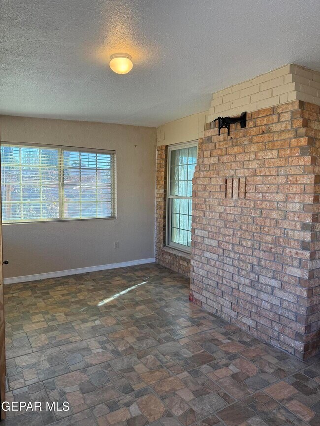 Building Photo - 3245 Nederland Ln