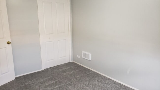 Building Photo - 28833 Groveland St