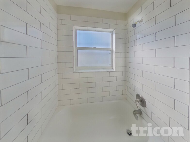 Building Photo - 2107 Flintlock Blvd