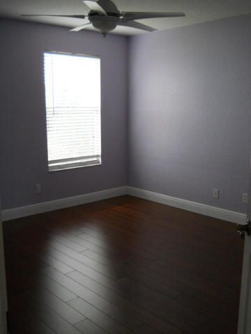 Building Photo - 1579 Newhaven Point Ln