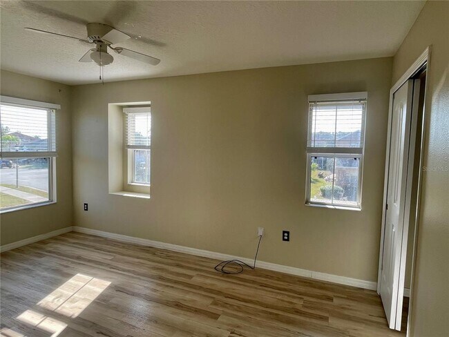 Building Photo - 603 Alfani St