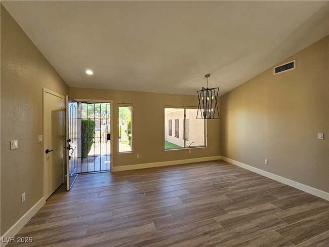 Building Photo - 3033 Isaac River Dr