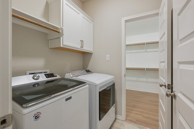 Building Photo - 3441 Utah Ct