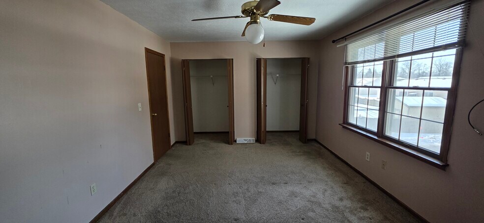 Building Photo - 5635 London Dr