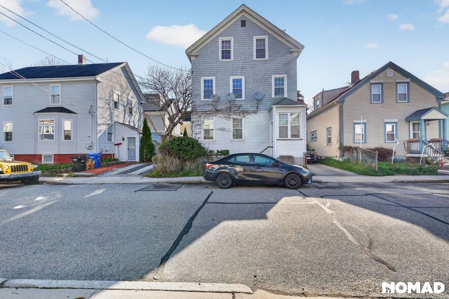 Building Photo - 21 Hall Ave