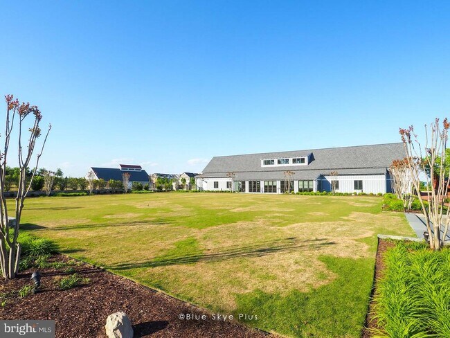 Building Photo - 18157 Red Mulberry Rd