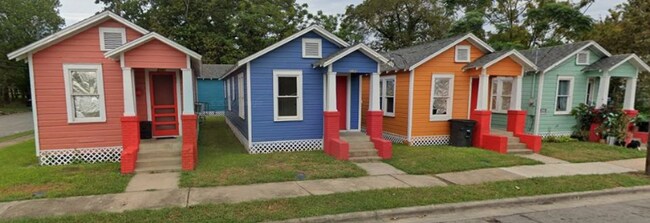 Building Photo - 2208 Semmes St