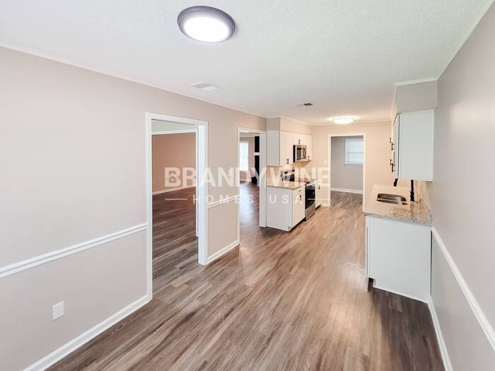 Building Photo - 7055 Cobblestone Dr