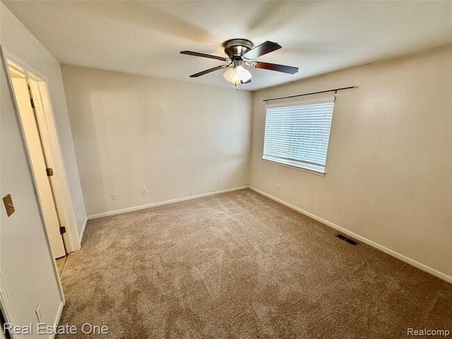 Building Photo - 716 Palmer Dr