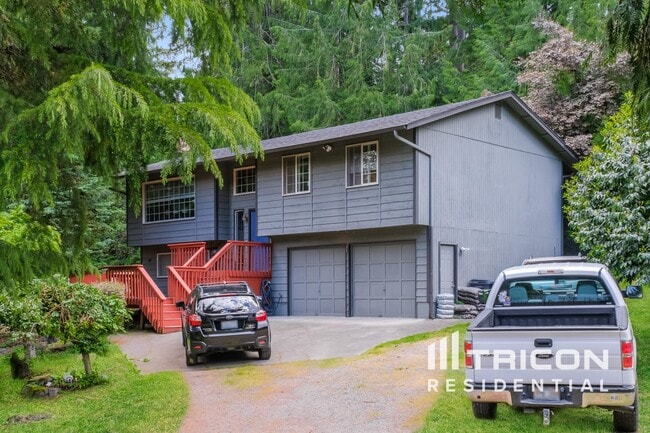 Primary Photo - 7712 183rd Ave E