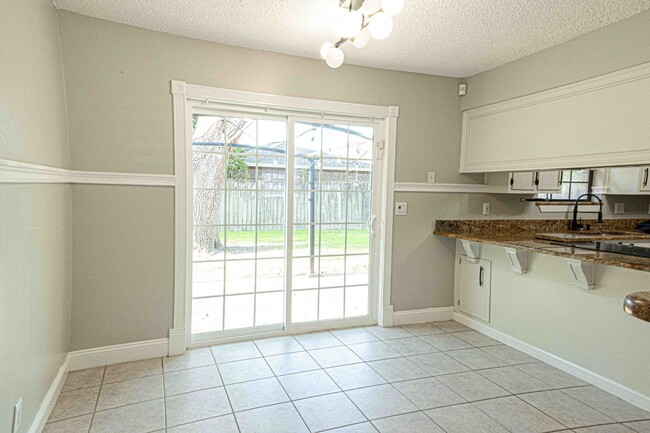 Building Photo - Charming 3-Bedroom Home with In-Ground Poo...