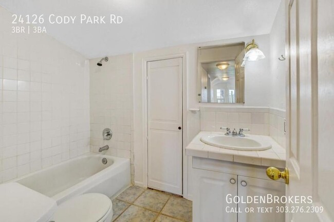 Building Photo - 24126 Cody Park Rd